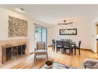 Photo #5: 1013005 Listing