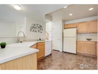 Photo #6: 1013024 Listing