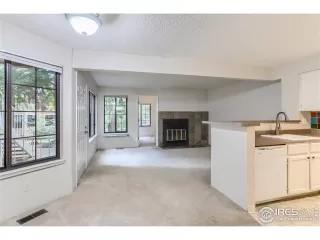 Photo #2: 1013045 Listing