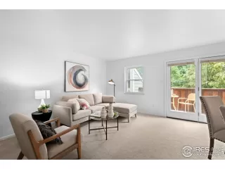 Photo #3: 1013047 Listing