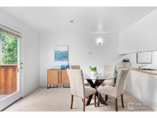 Photo #6: 1013047 Listing