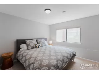 Photo #6: 1013149 Listing