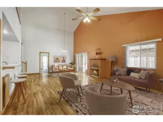 Photo #3: 1013157 Listing