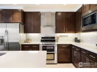 Photo #1: 1013166 Listing