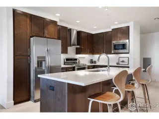 Photo #2: 1013166 Listing