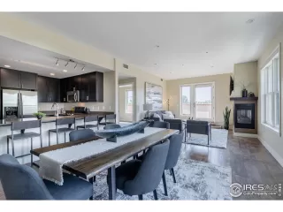 Photo #3: 1013233 Listing