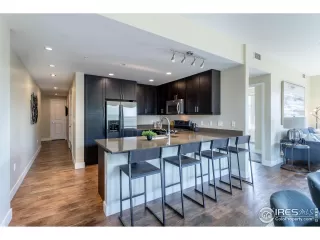 Photo #4: 1013233 Listing