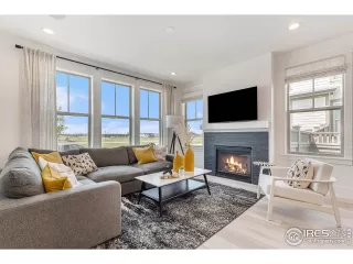 Photo #3: 1013275 Listing