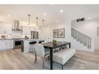 Photo #6: 1013275 Listing