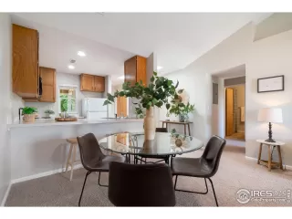 Photo #2: 1013325 Listing