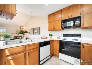 Photo #4: 1013325 Listing