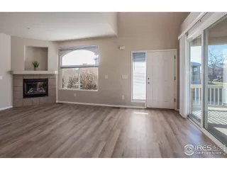 Photo #4: 1013403 Listing