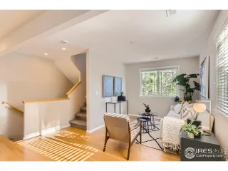 Photo #5: 1013571 Listing