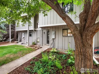 Photo #2: 1013619 Listing