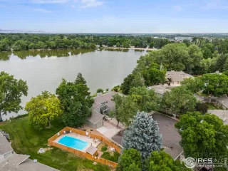 Photo #6: 1013619 Listing