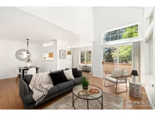 Photo #1: 1013649 Listing