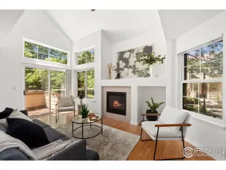 Photo #2: 1013649 Listing