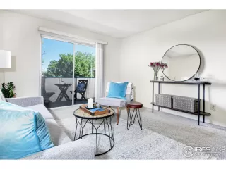 Photo #1: 1013744 Listing 