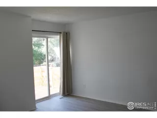 Photo #3: 1013746 Listing