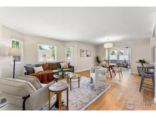 Photo #2: 1013816 Listing