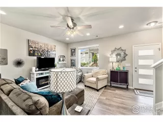 Photo #5: 1014028 Listing