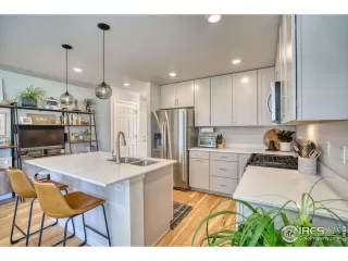 Photo #5: 1014060 Listing 