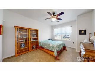 Photo #4: 1014103 Listing