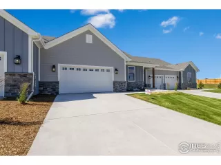 Photo #5: 1014118 Listing 