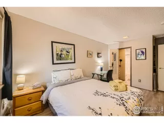 Photo #6: 1014282 Listing