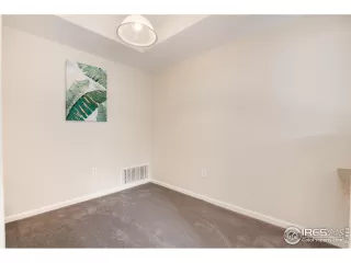 Photo #5: 1014392 Listing