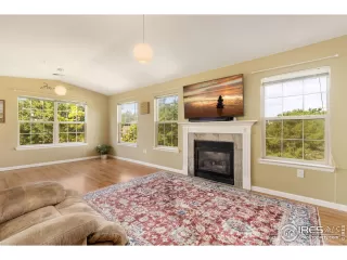 Photo #4: 1014396 Listing