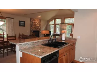 Photo #2: 1014414 Listing