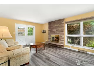 Photo #1: 1014418 Listing