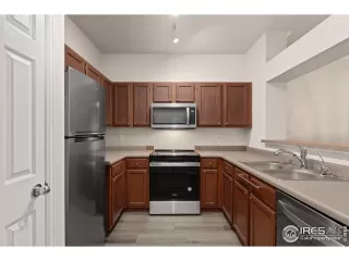 Photo #3: 1014435 Listing