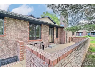 Photo #5: 1014507 Listing