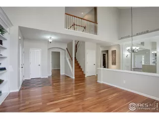 Photo #6: 1014565 Listing