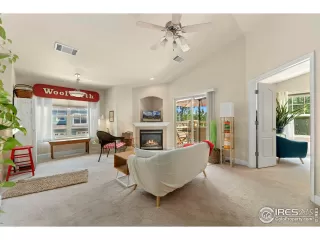 Photo #1: 1014731 Listing