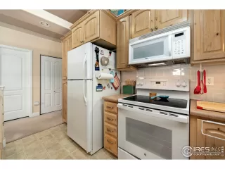 Photo #4: 1014731 Listing