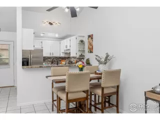 Photo #3: 1014737 Listing