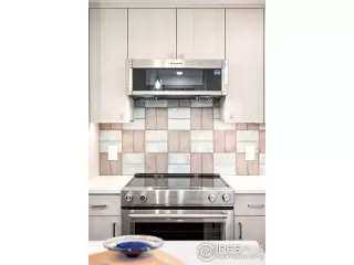 Photo #3: 1014752 Listing