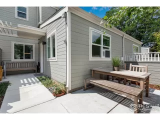 Photo #4: 1014771 Listing