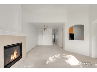 Photo #4: 1014785 Listing