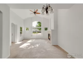 Photo #5: 1014785 Listing