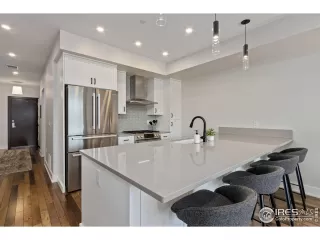 Photo #5: 1014845 Listing