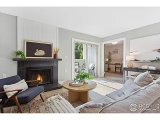 Photo #3: 1014897 Listing