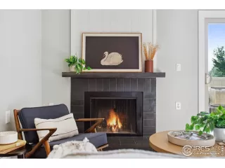 Photo #4: 1014897 Listing