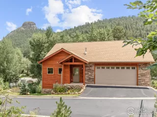 Photo #1: 1014948 Listing