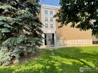 Photo #1: 1015000 Listing