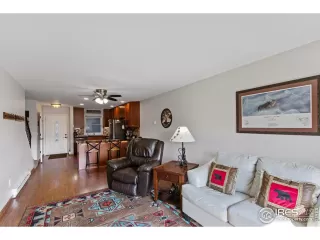 Photo #6: 1015031 Listing