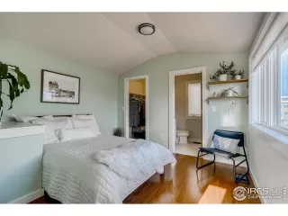 Photo #3: 1015188 Listing